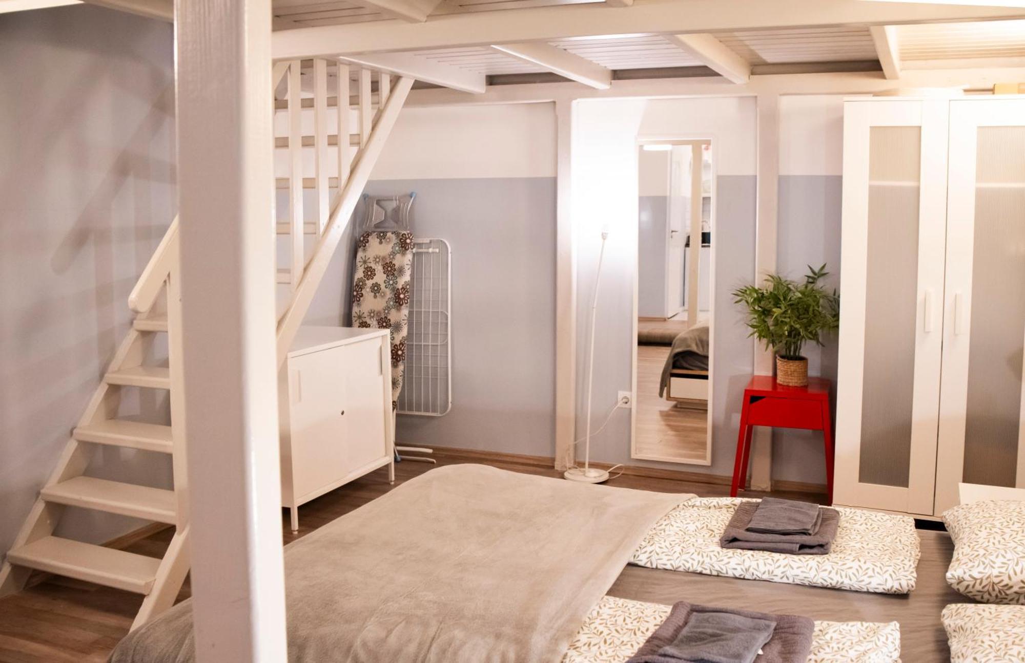 Klau33 Apartment In Party District 부다페스트 외부 사진