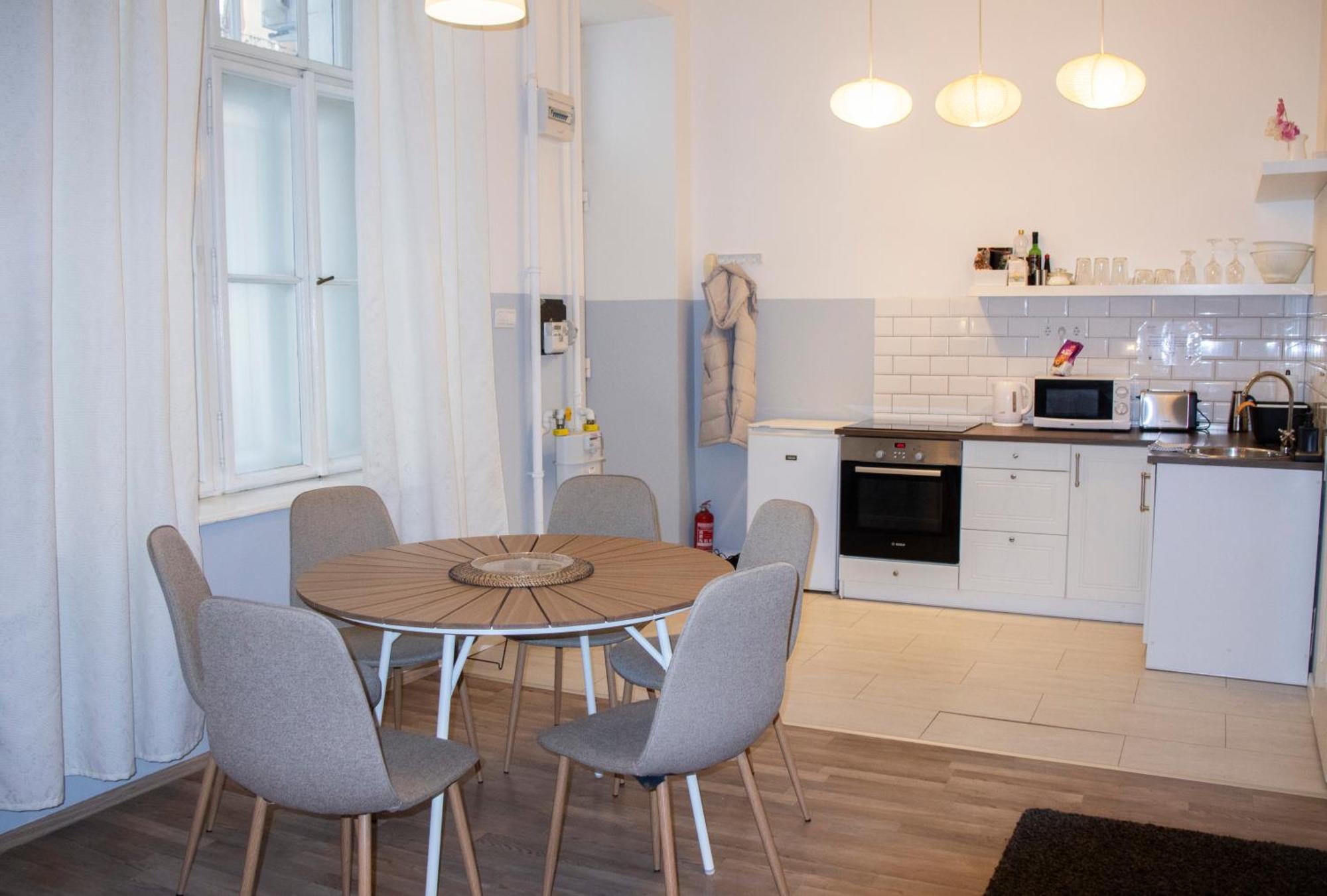 Klau33 Apartment In Party District 부다페스트 외부 사진