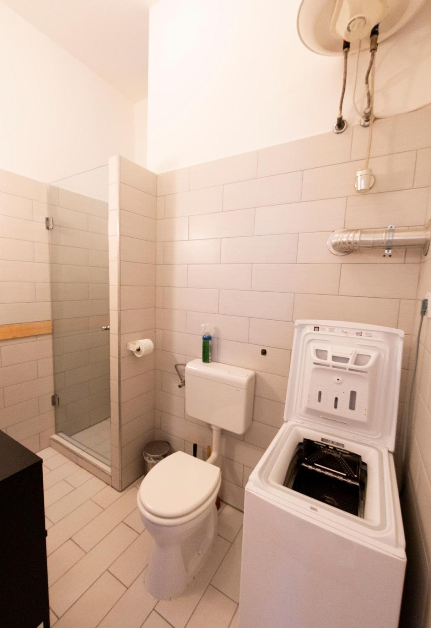 Klau33 Apartment In Party District 부다페스트 외부 사진