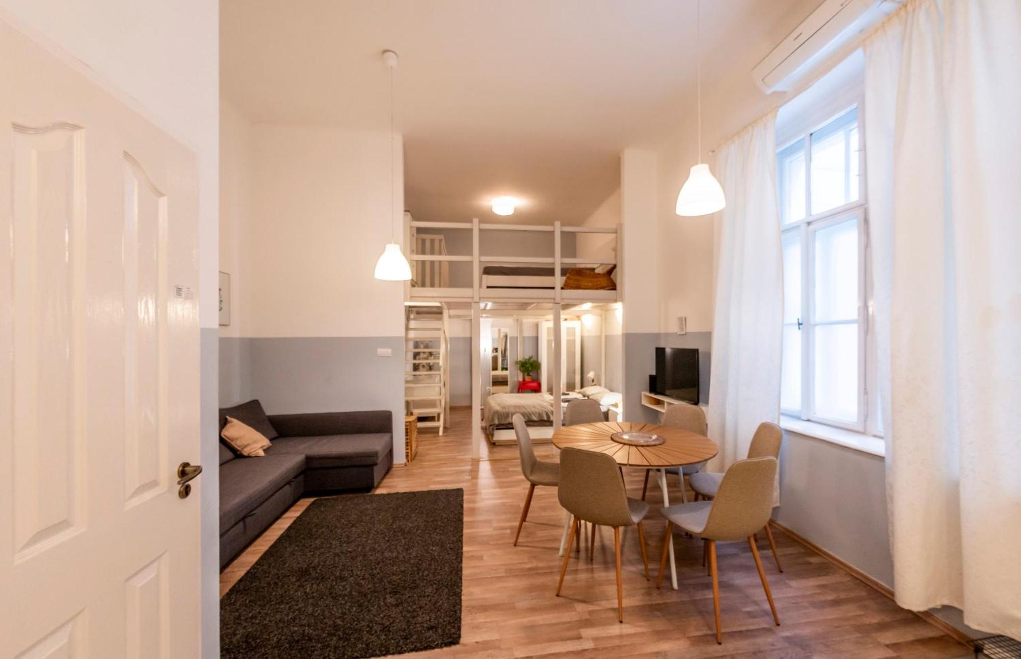 Klau33 Apartment In Party District 부다페스트 외부 사진